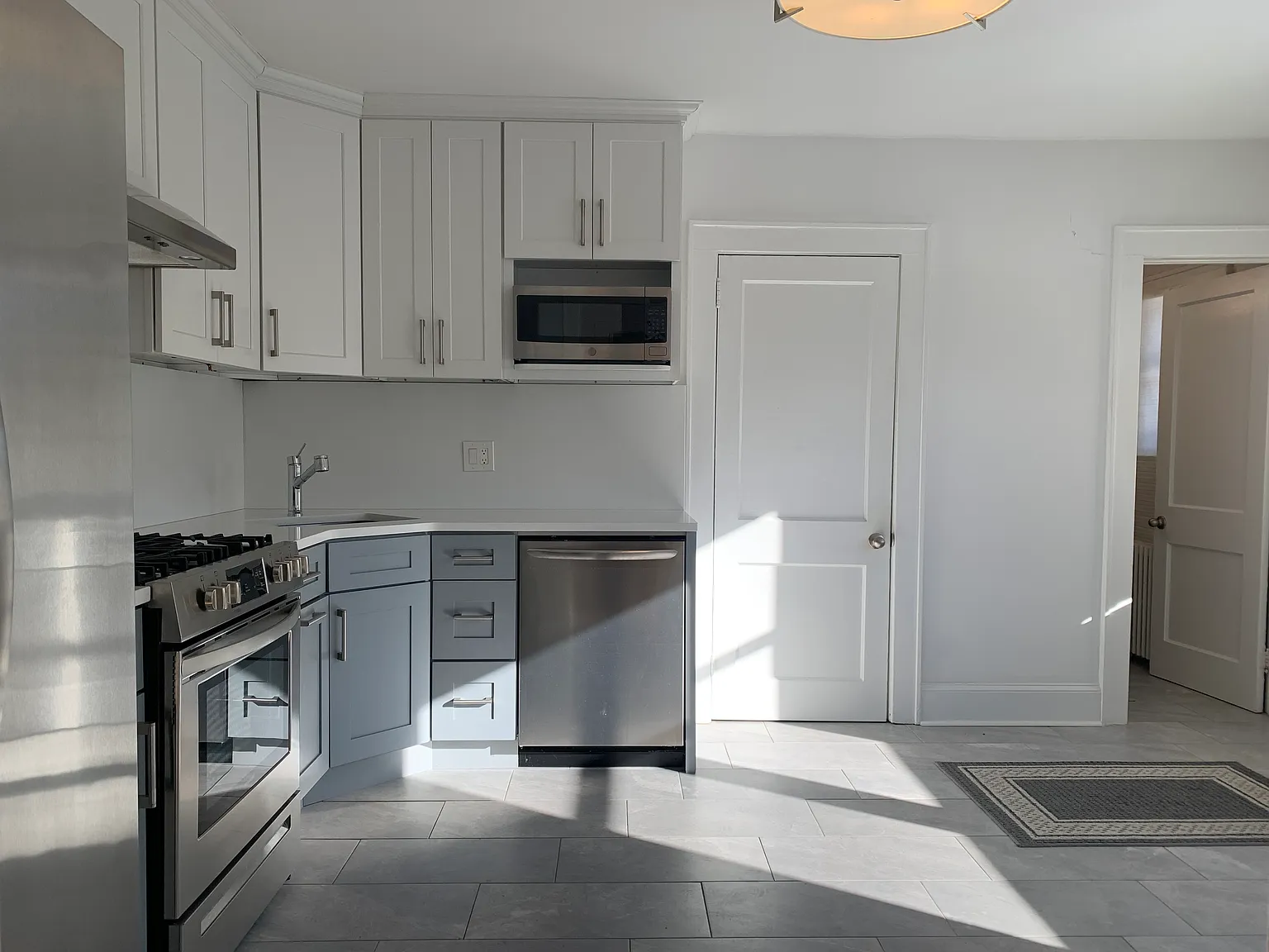 1 bed, 629 sqft, $2,600 — Photo 2