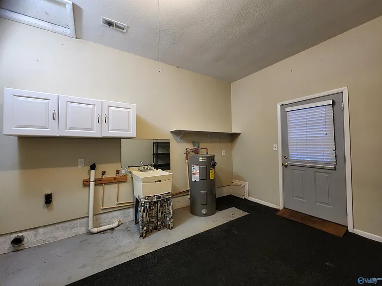 6107 Trailwood Dr — Photo 29
