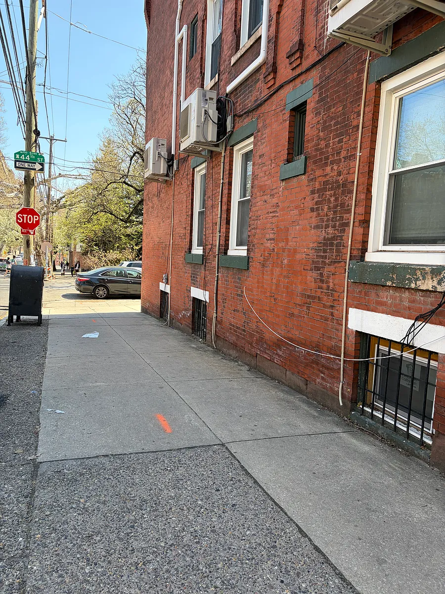 Building Photo - 240 S 44th St #3R