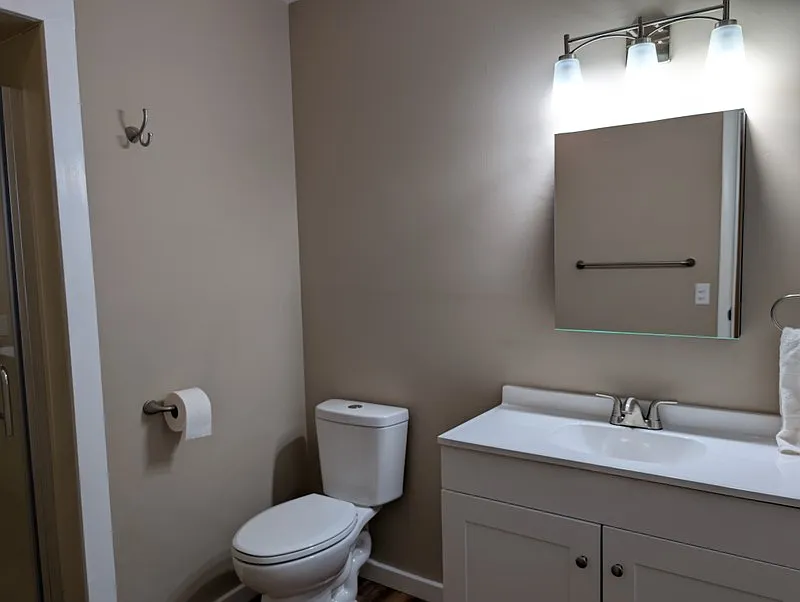 2141 E Page — Photo 2
