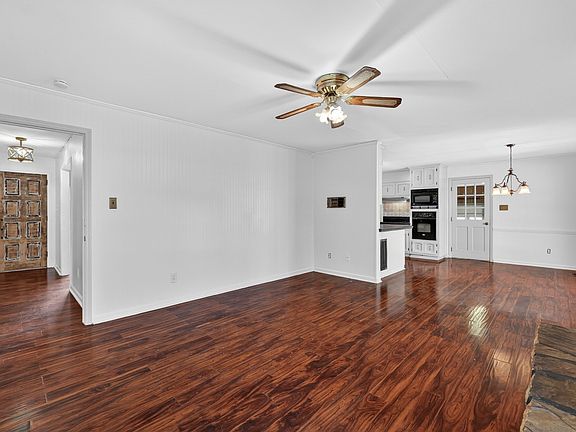 5th image of 1882 Wellsbrook Dr