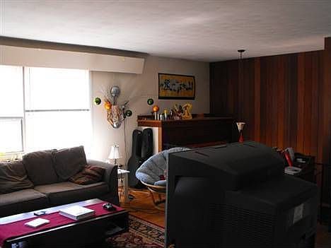 4th image of 38 Woodcrest Ave
