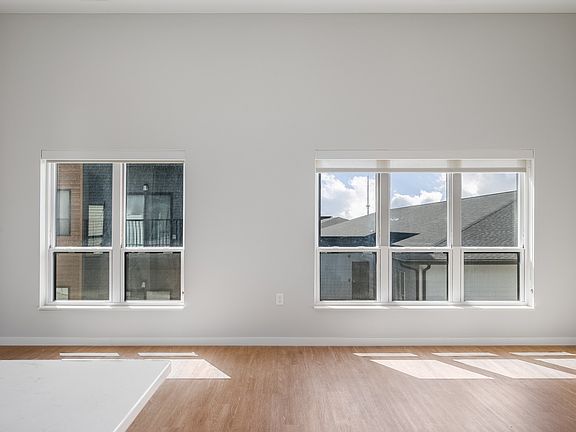 2. District Townhouse_Living Room_Reverse
