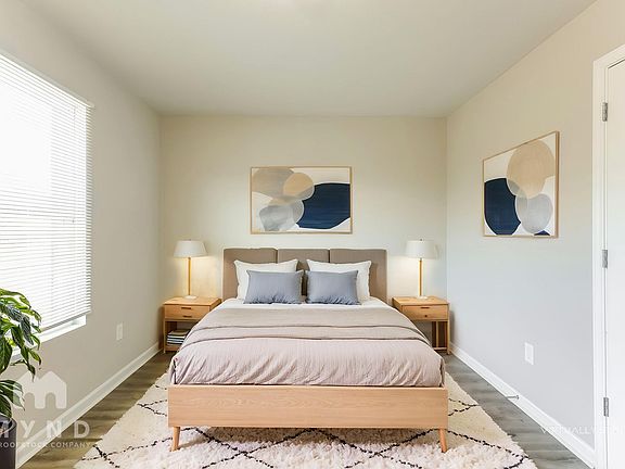 4th image of 15 Tiffany Ln