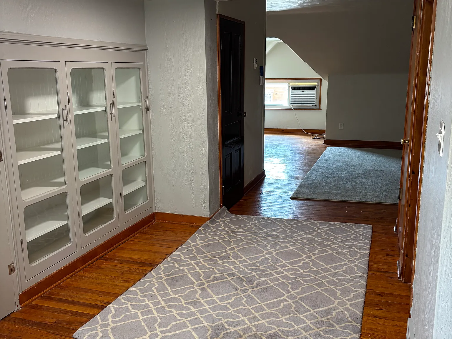 1 bed, $875 — Photo 2