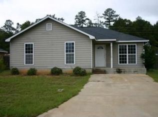 1800 Lonesome Pine Ct, Phenix City, AL 36869