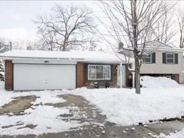 5821 Belard St, Portage, MI 49002