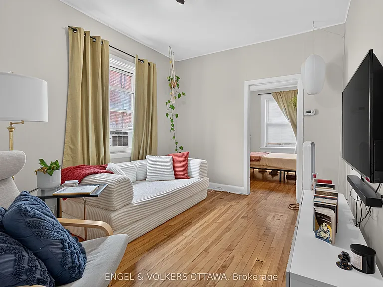 35 Craig St #1 — Photo 10