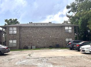 751 Hammond Manor Dr, Baton Rouge, LA 70816