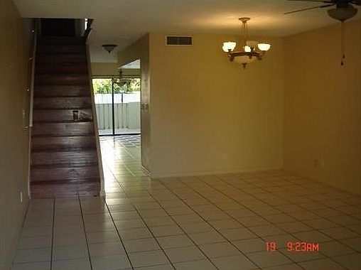 4th image of 2951 NE 60th St
