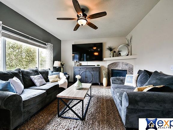 5th image of 4605 Clearwater Dr