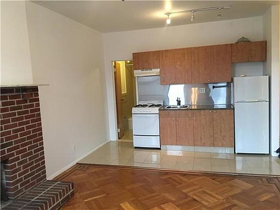 5th image of 476 6th Ave APT 4