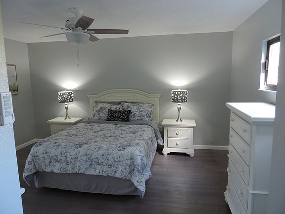 3rd image of 239 Woodland Dr #239
