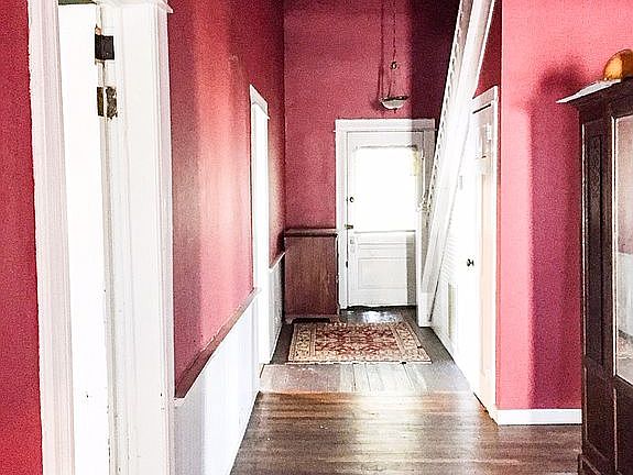 Entry Hallway