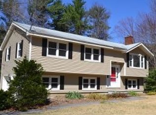 12 Cathy St, Merrimack, NH 03054