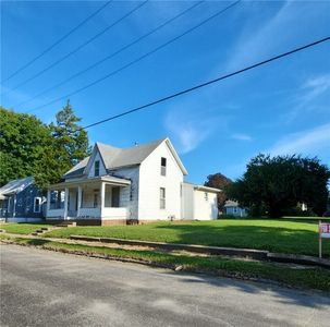 305 W Reynolds St, Newton, IL, 62448