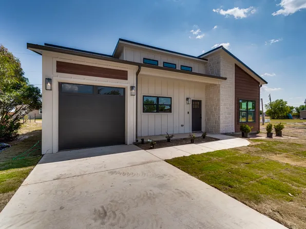 922 Dee Ave, Whitney, TX 76692