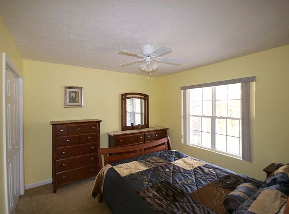 5th image of 54 S Creekside Ct