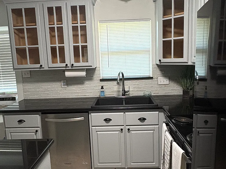 13827 Flagstone Dr — Photo 10
