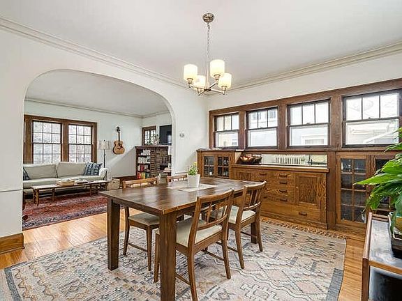 5th image of 4404 Aldrich Ave S