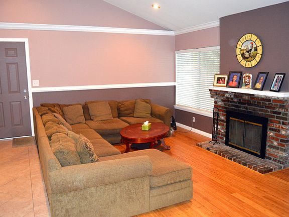 2nd image of 3394 Hilldale Ave