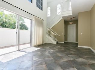 98 Stoney Dr, Palm Beach Gardens, FL 33410