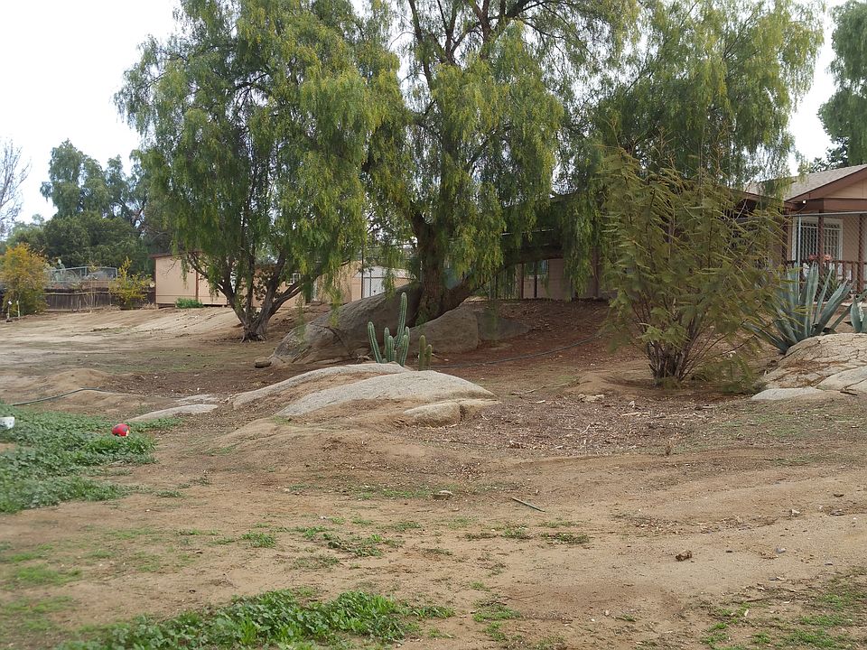 1st image of 22270 Hillview Dr