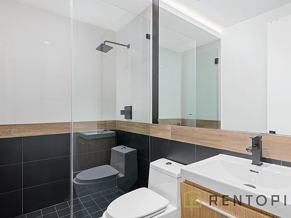 4th image of 246 Johnson Ave #3N