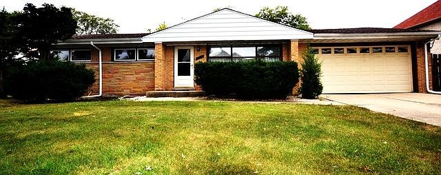 1st image of 4630 N Redwood Dr