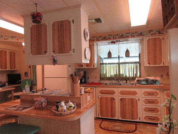 4th image of 6090 La Costa Dr