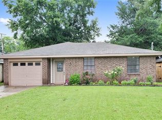 208 Janet Dr, Saint Rose, LA 70087