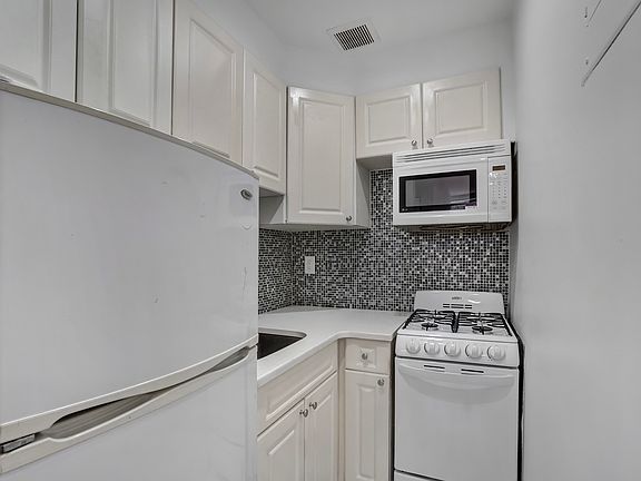 5th image of 179 Avenue B APT 1