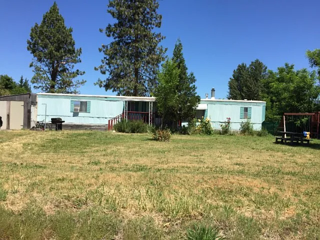 2590 Leonard Rd photo 1