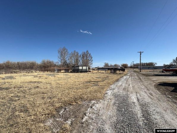 200 S Plum Aly, Pavillion, WY 82523