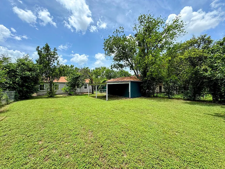 1410 E Barton Ave — Photo 18