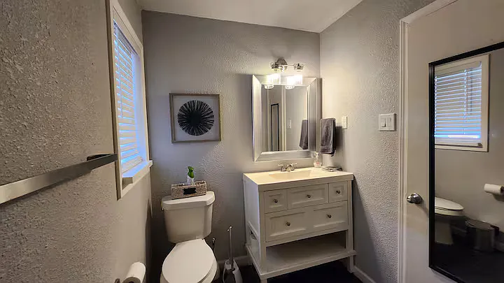 910 N Bonnie Brae St — Photo 10