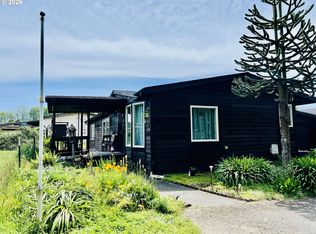 16063 Driftwood Ln Space 10, Brookings, OR 97415