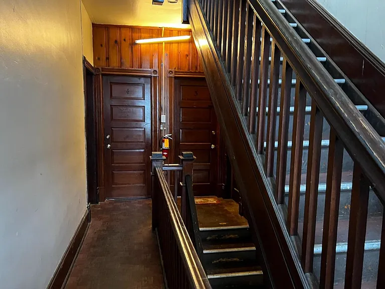 216 N Locust St #3 — Photo 6