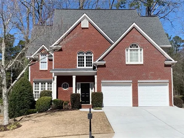 5035 Ashurst Dr, Roswell, GA 30075