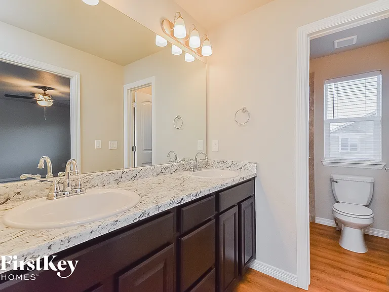 5307 Pabst Dr — Photo 9