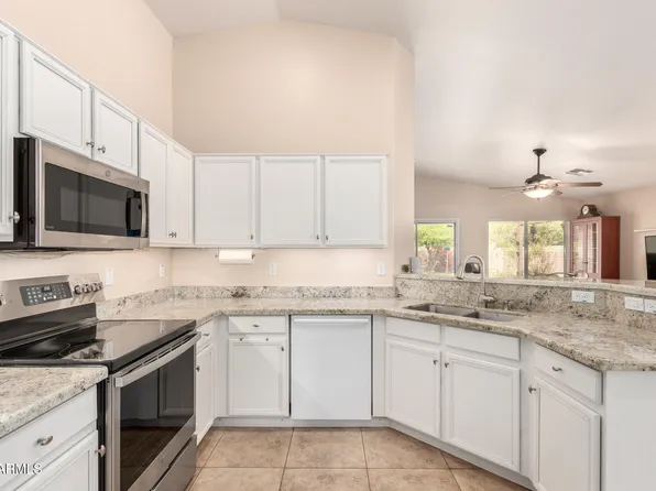 17532 W CARIBBEAN Lane, Surprise, AZ 85388