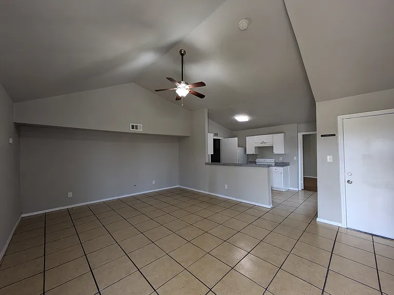 9575 Gonzales Dr — Photo 4