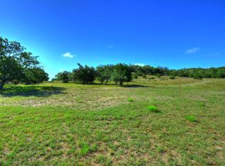 218 Mohabo Rd, Center Pt, TX 78010