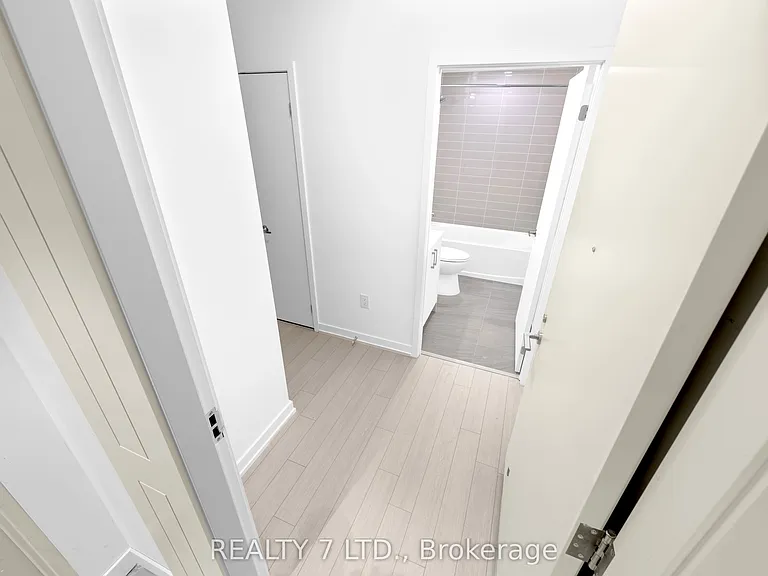 4010 Eglinton Ave W #708 — Photo 8
