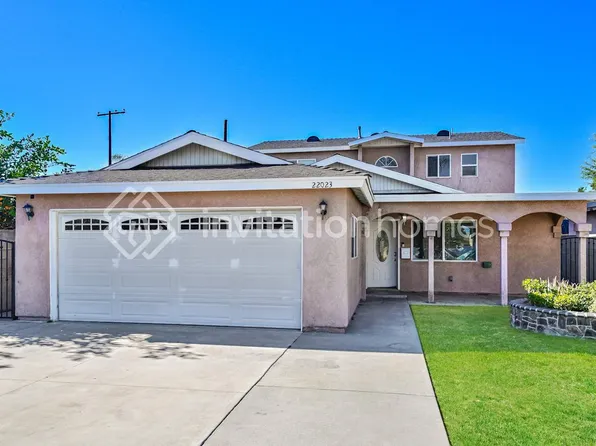 22023 Violeta Ave, Hawaiian Gardens, CA 90716