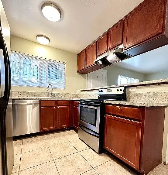 12805 Mapleview St #5 — Photo 1
