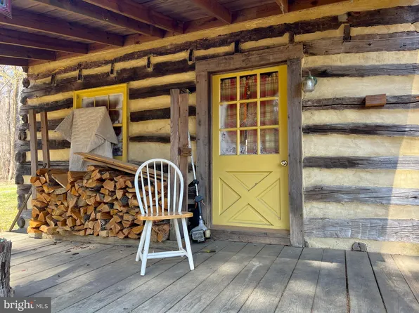 10 Ashby Rd, Sperryville, VA 22740