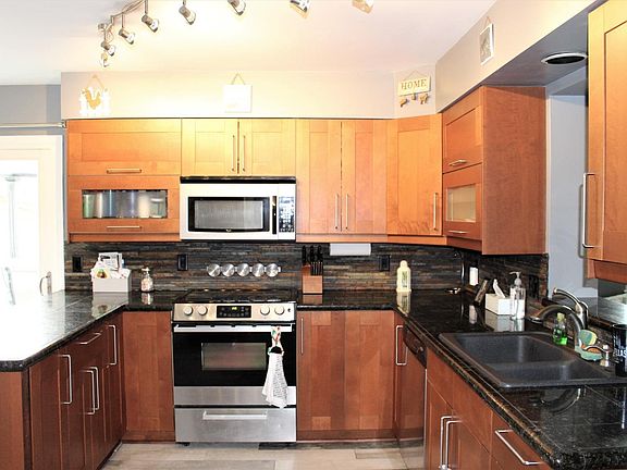 5th image of 246 N Beaulieu Ct