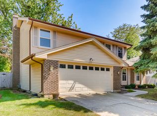 1010 Juniper Pkwy, Libertyville, IL