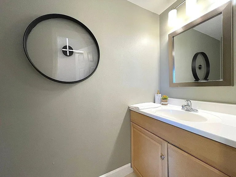 3 Echo Ct #9 — Photo 17